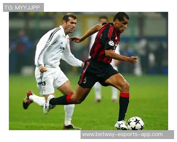 2025年足球界十大球星最新排名揭晓 谁是当今足坛最强巨星